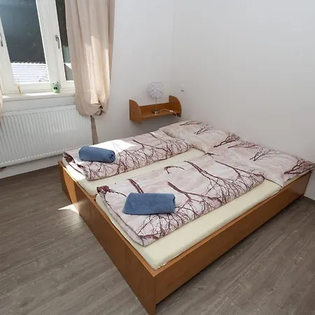 Zivec - Restaurace A 3*