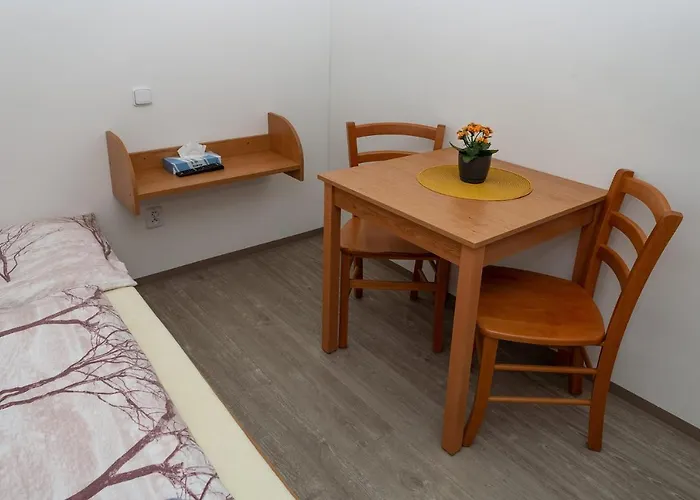 živec - Restaurace A Písek