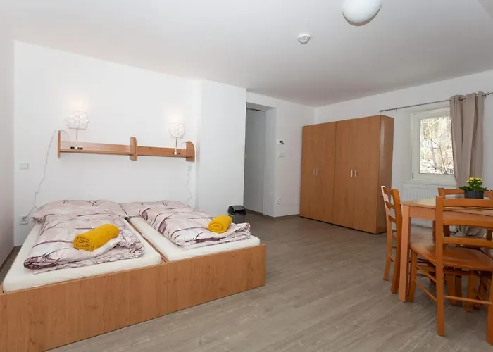 živec - Restaurace A Písek